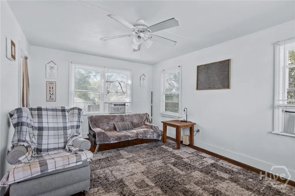 2203 Skidaway Road Savannah GA 31404