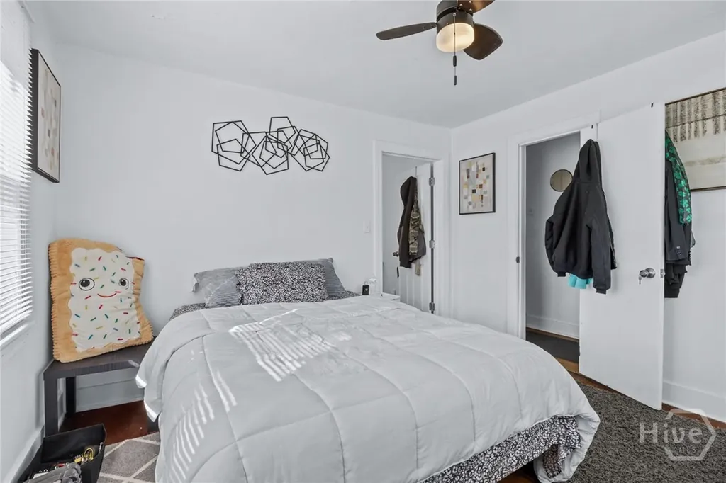 2203 Skidaway Road Savannah GA 31404