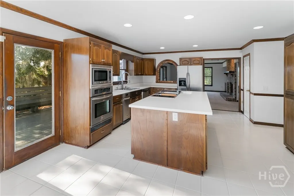 255 Passaic Lane Richmond Hill GA 31324
