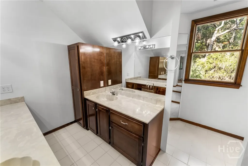 255 Passaic Lane Richmond Hill GA 31324