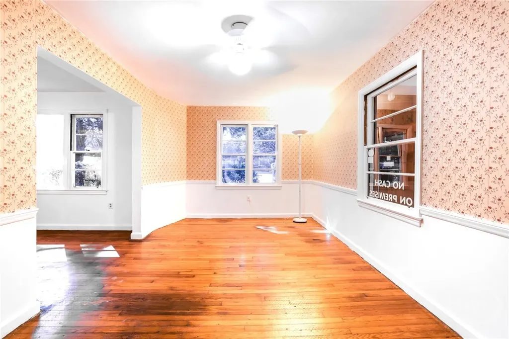 112 E Derenne Avenue Savannah GA 31405