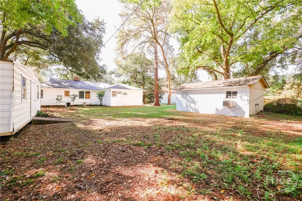 112 E Derenne Avenue Savannah GA 31405