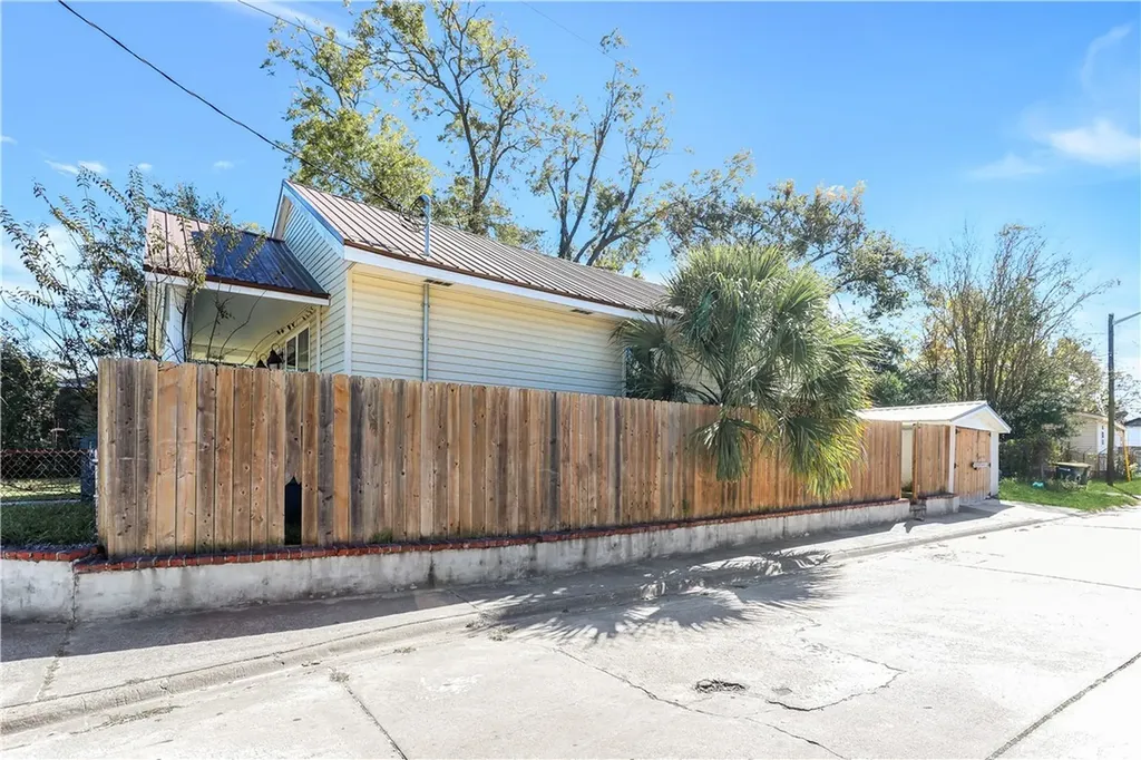 1225 Richards Street Savannah GA 31415