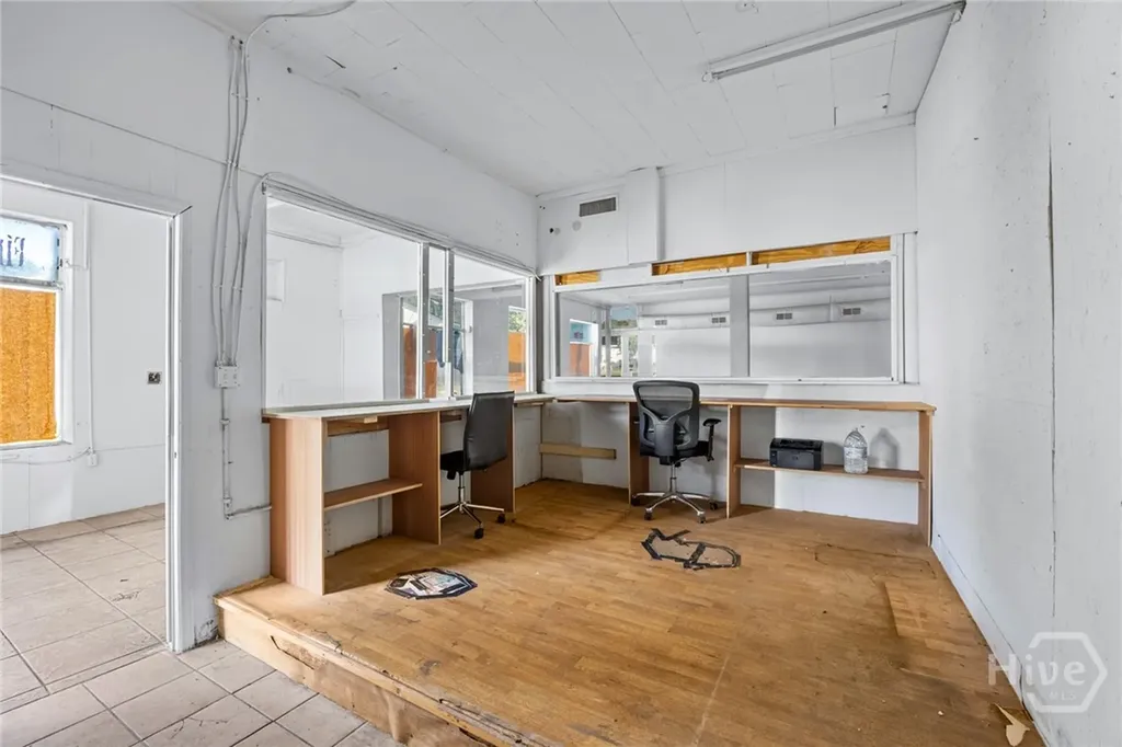 2203 Skidaway Road Savannah GA 31404