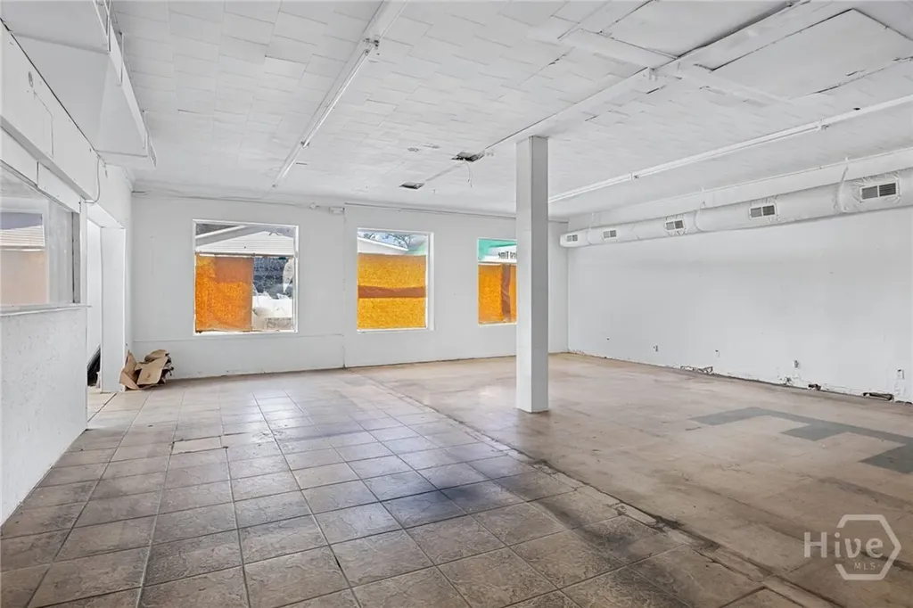 2203 Skidaway Road Savannah GA 31404