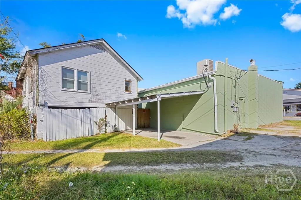2203 Skidaway Road Savannah GA 31404