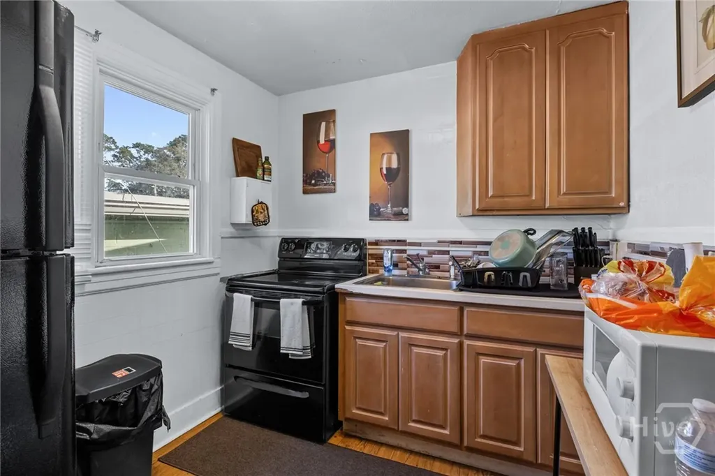 2203 Skidaway Road Savannah GA 31404
