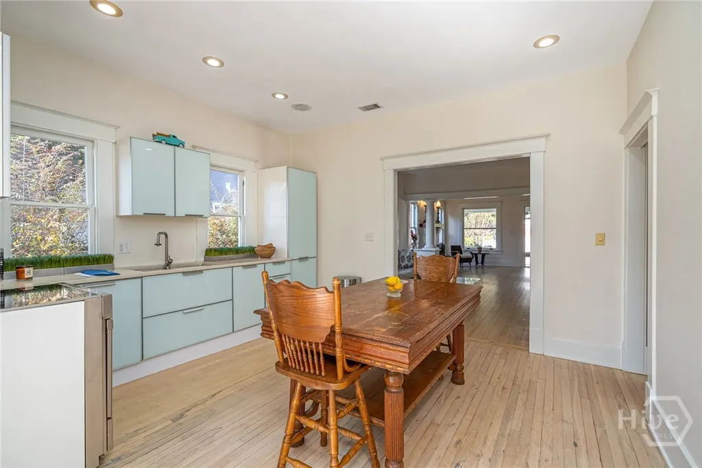 1219 E 48th Street Savannah GA 31404