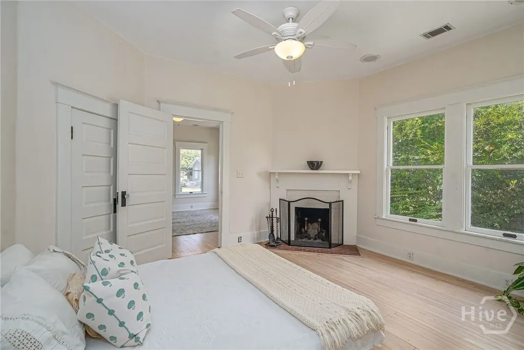 1219 E 48th Street Savannah GA 31404