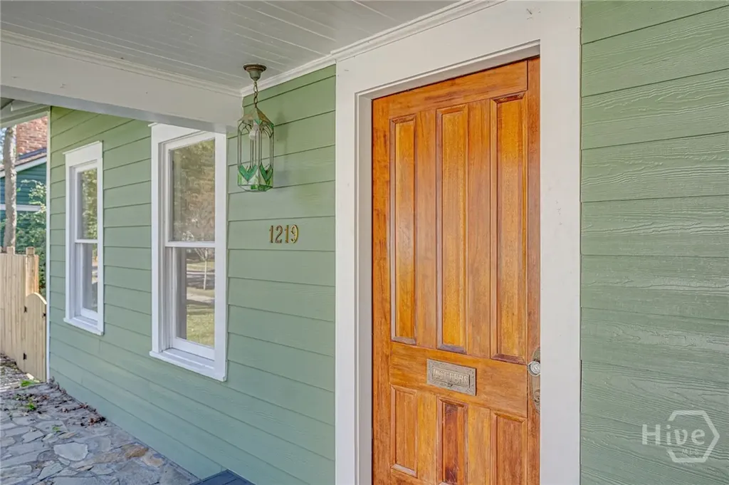 1219 E 48th Street Savannah GA 31404