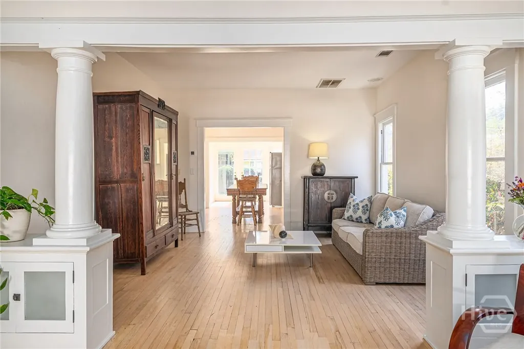 1219 E 48th Street Savannah GA 31404