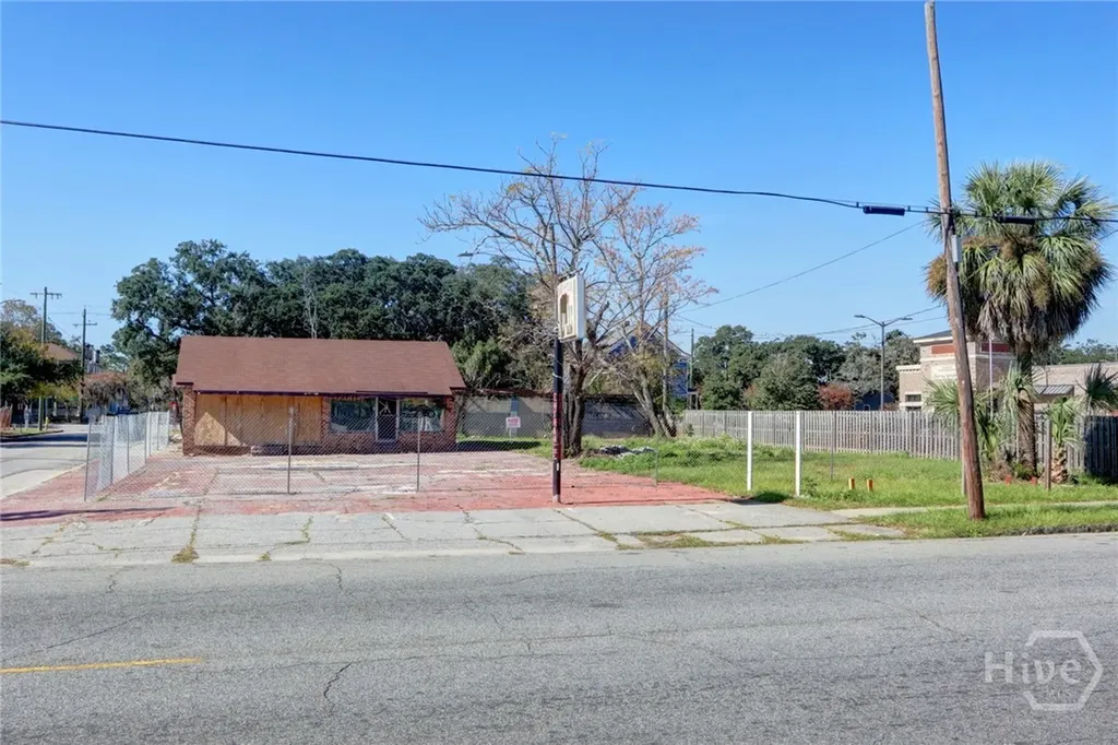 1805 / 1807 Montgomery Street Savannah GA 31401