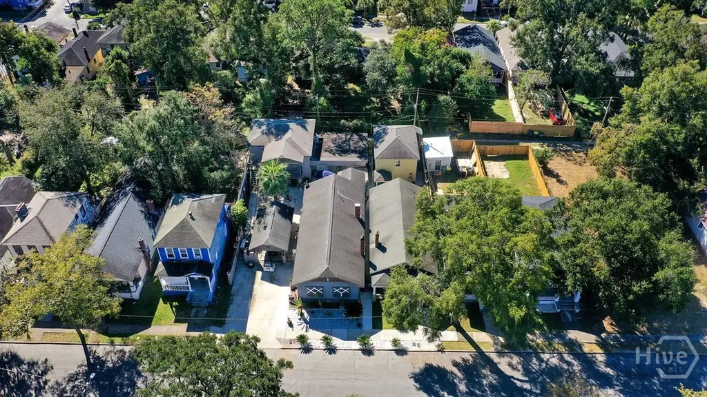 913-917 W 38th Street Savannah GA 31401