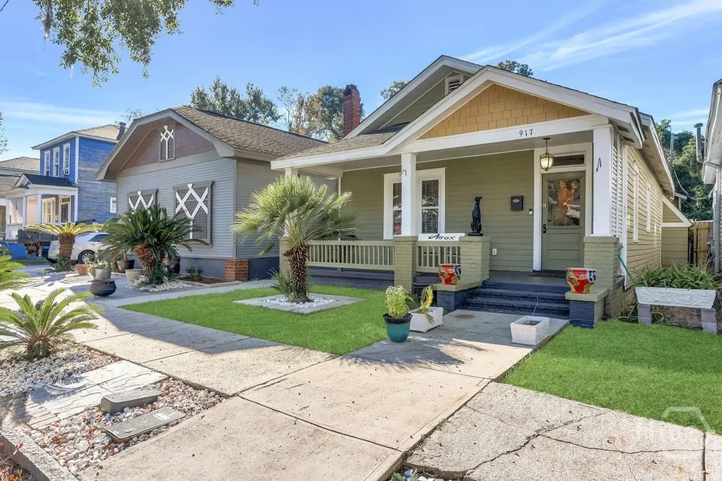 913-917 W 38th Street Savannah GA 31401
