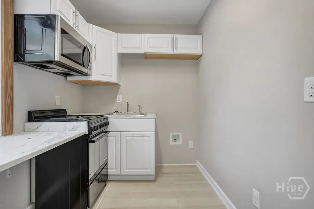 913-917 W 38th Street Savannah GA 31401