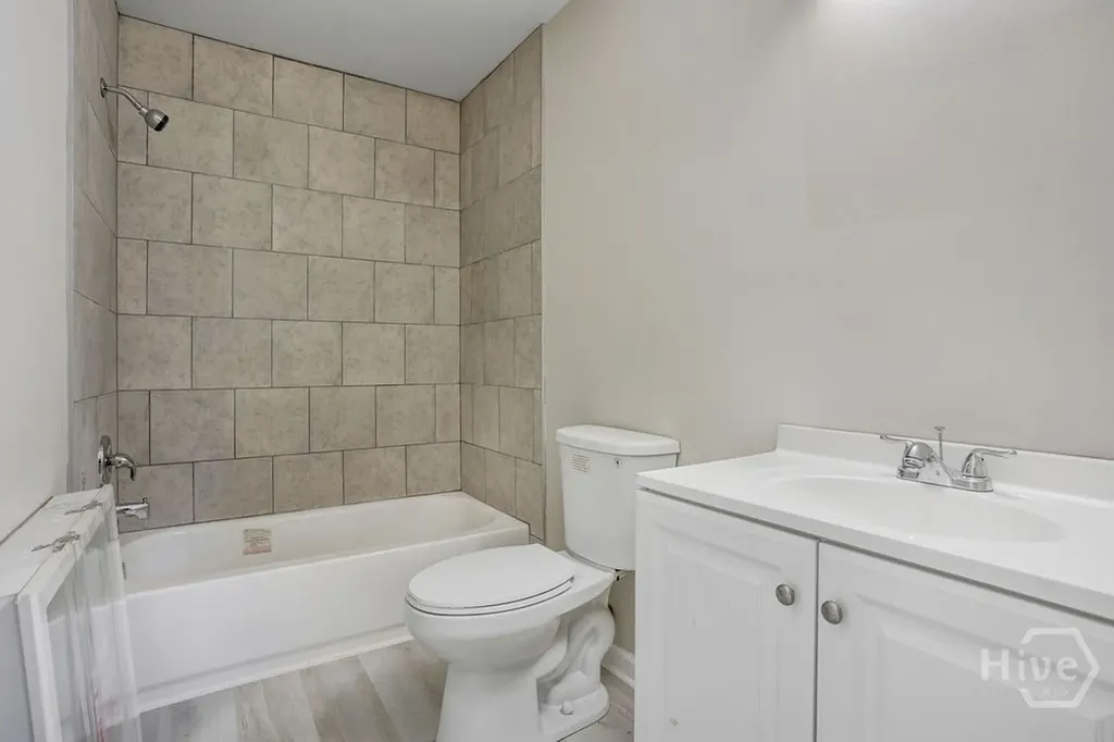 913-917 W 38th Street Savannah GA 31401