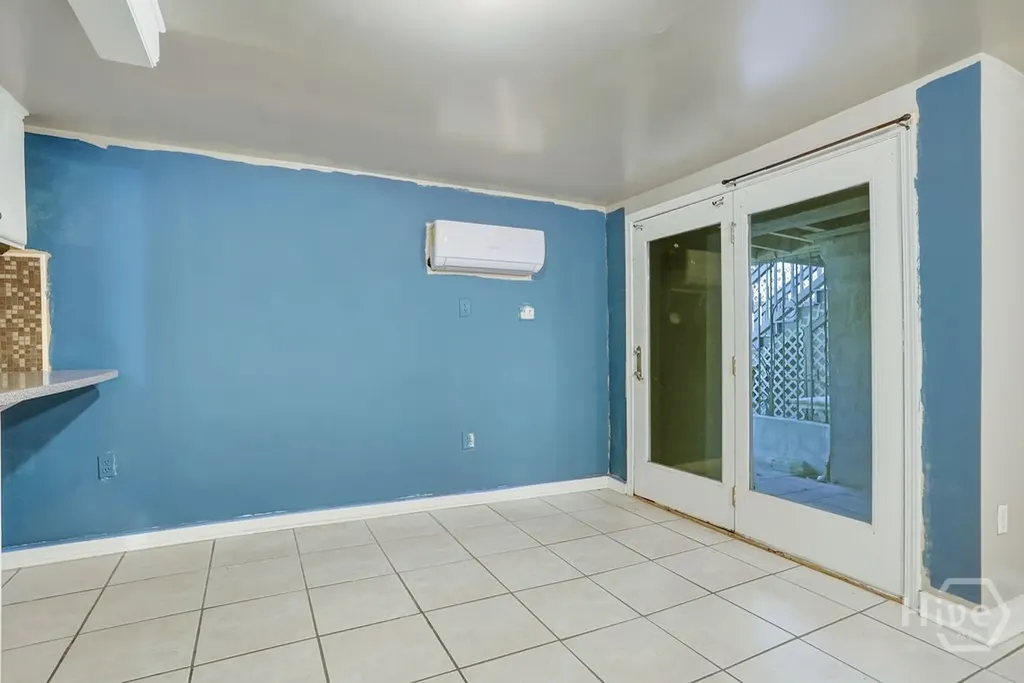 913-917 W 38th Street Savannah GA 31401