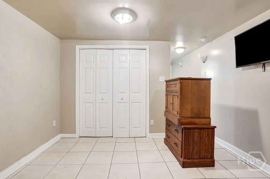 913-917 W 38th Street Savannah GA 31401