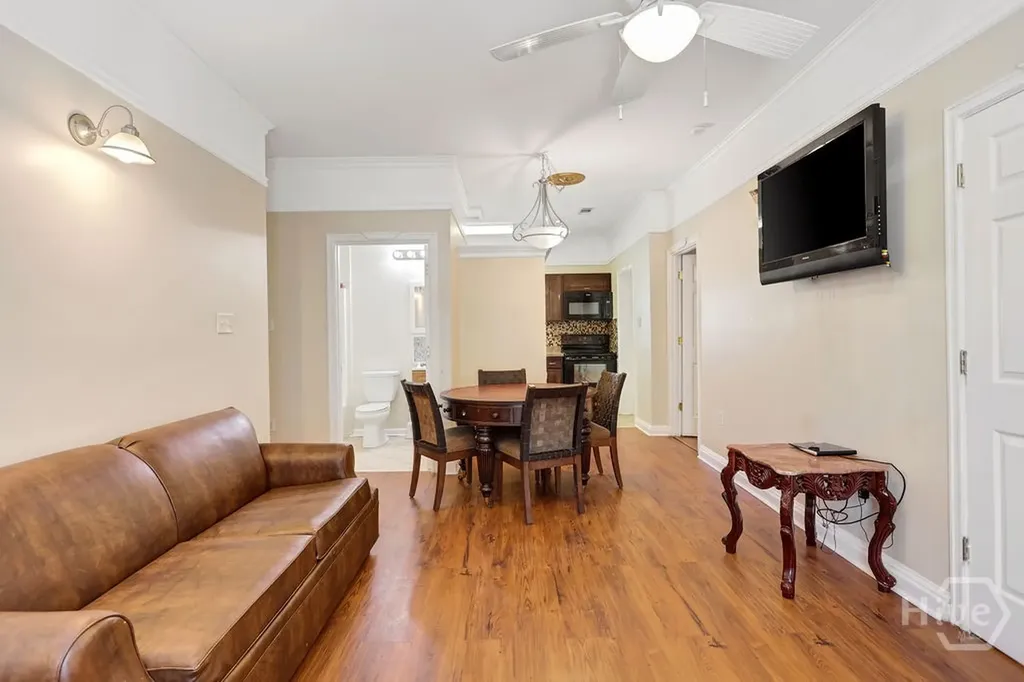 913-917 W 38th Street Savannah GA 31401