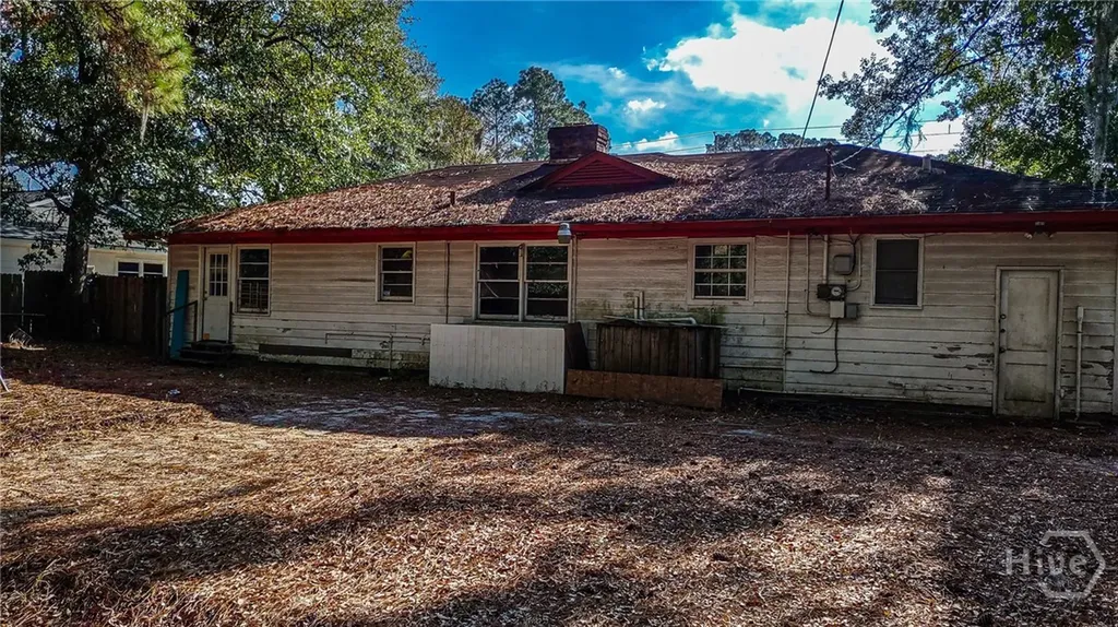 110 E Derenne Avenue Savannah GA 31405