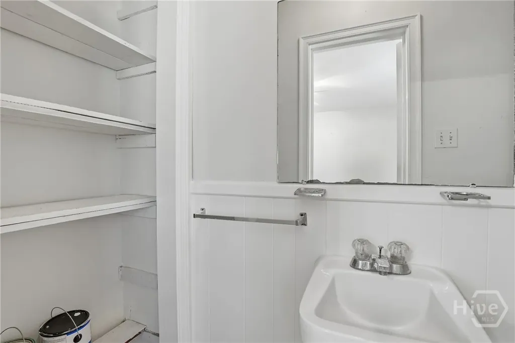 115 E 60th Street Savannah GA 31405