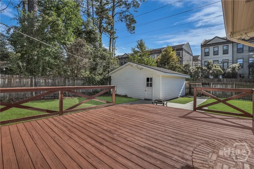115 E 60th Street Savannah GA 31405