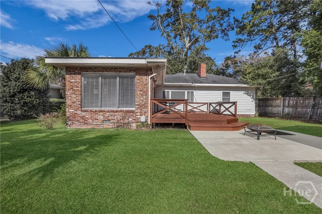 115 E 60th Street Savannah GA 31405