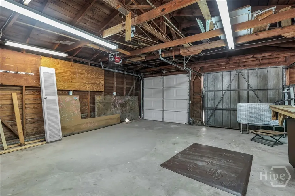 115 E 60th Street Savannah GA 31405
