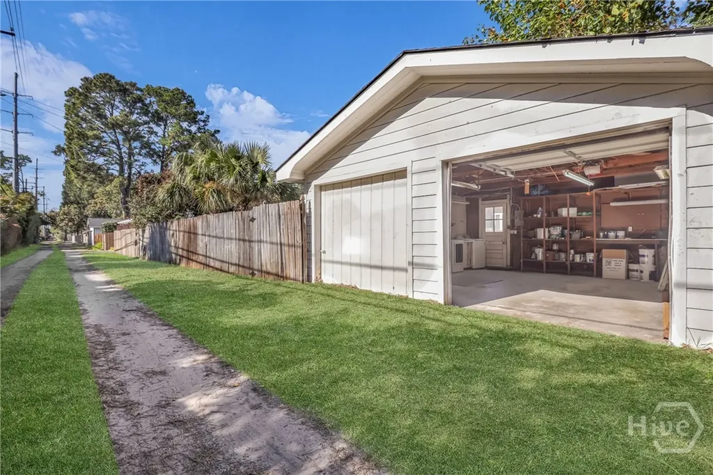 115 E 60th Street Savannah GA 31405