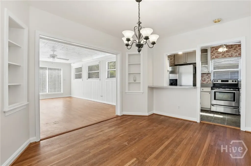 115 E 60th Street Savannah GA 31405