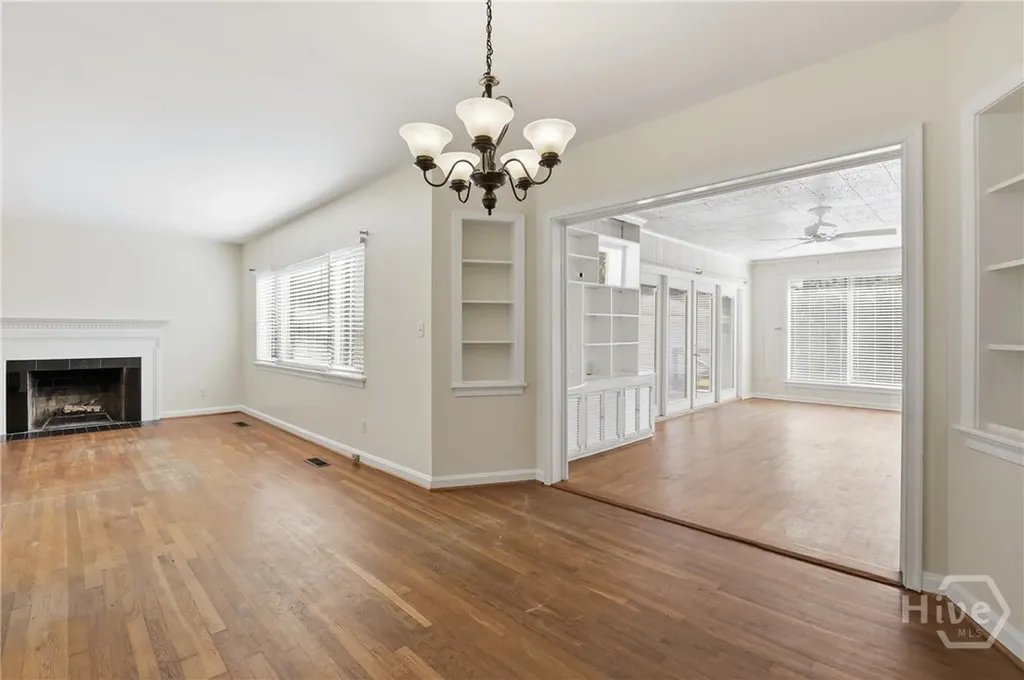 115 E 60th Street Savannah GA 31405