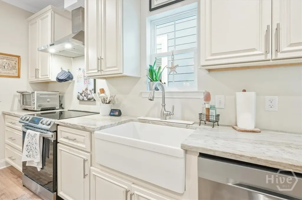 506 E 34th Street Savannah GA 31401