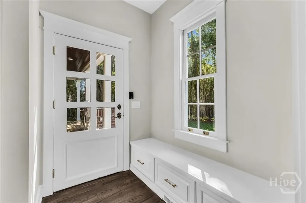 317 E 45th Street Savannah GA 31405
