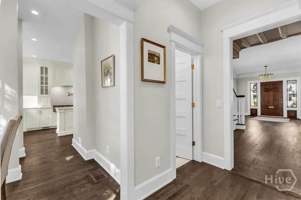 317 E 45th Street Savannah GA 31405