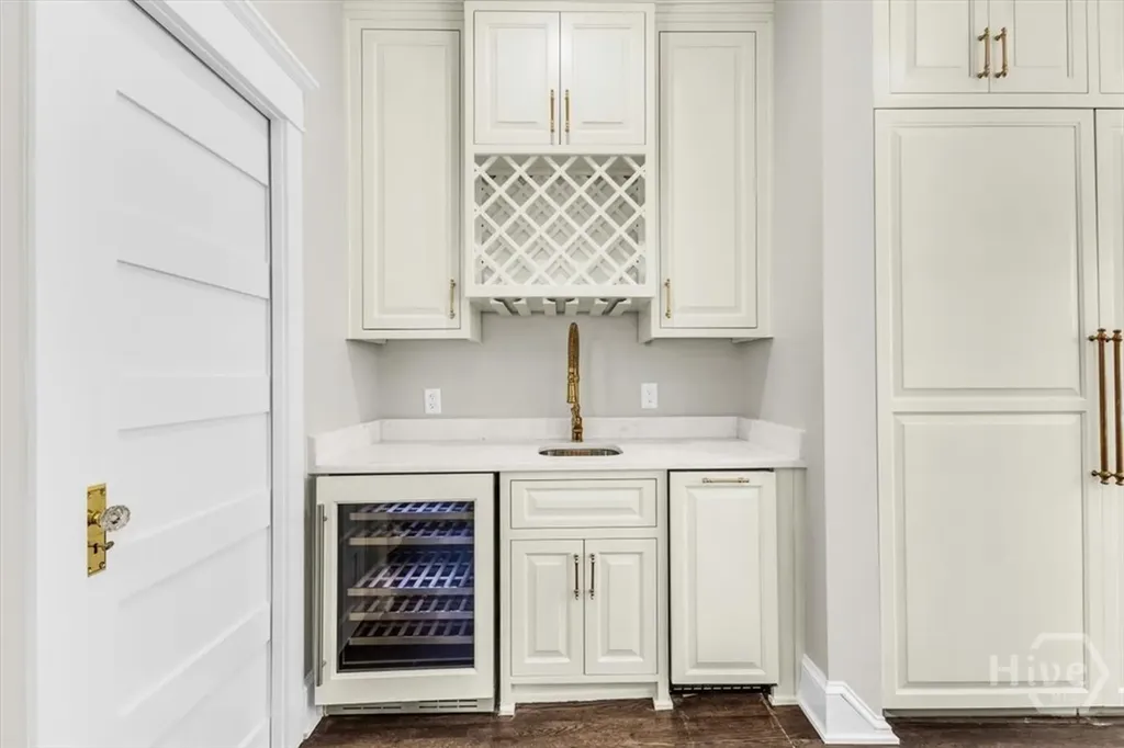 317 E 45th Street Savannah GA 31405