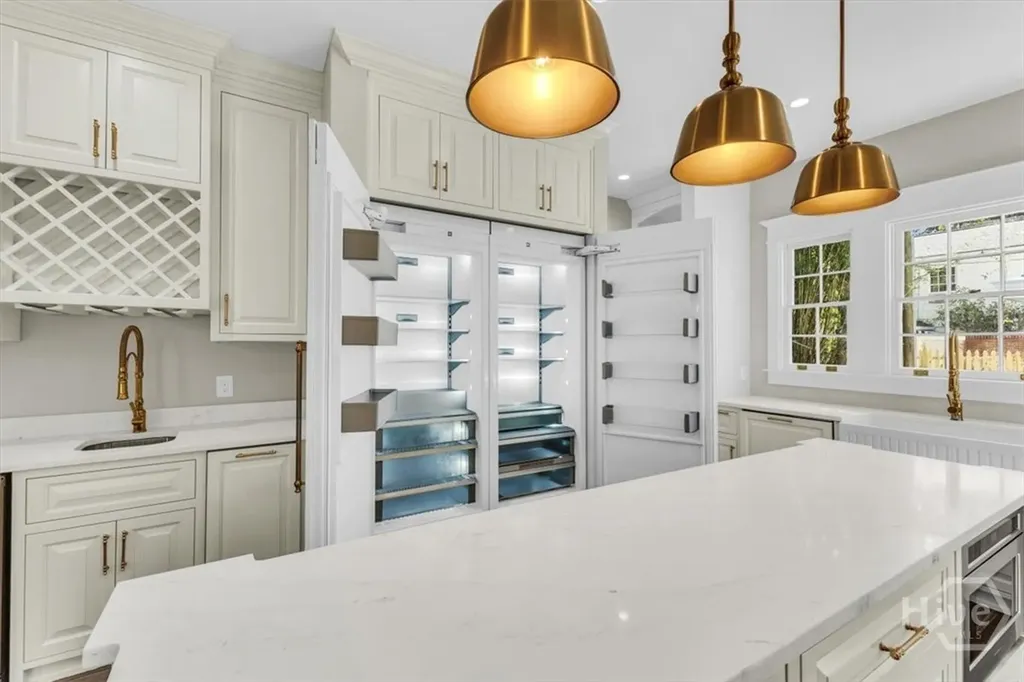 317 E 45th Street Savannah GA 31405