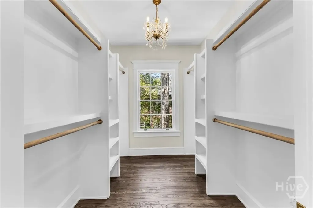 317 E 45th Street Savannah GA 31405