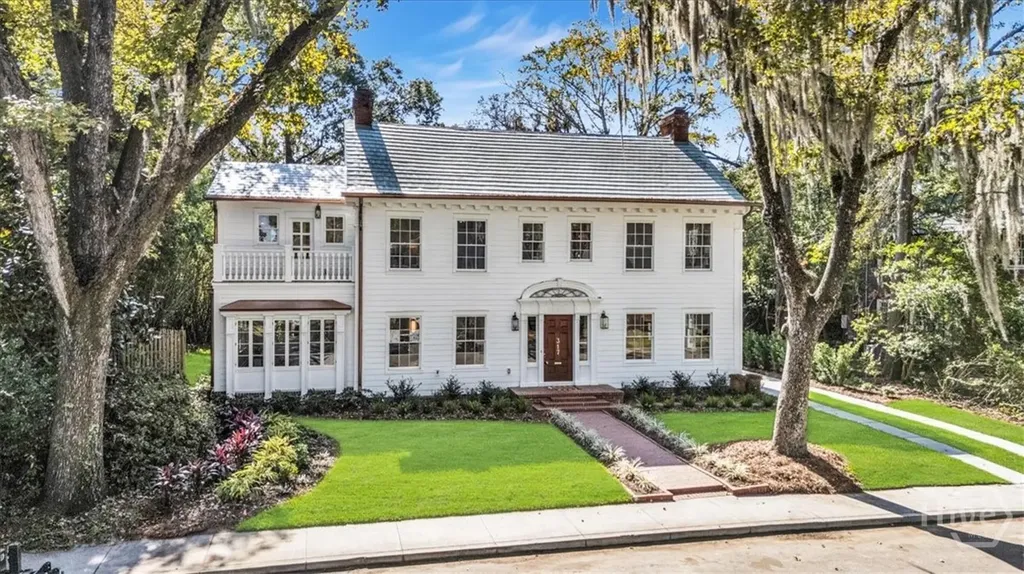 317 E 45th Street Savannah GA 31405