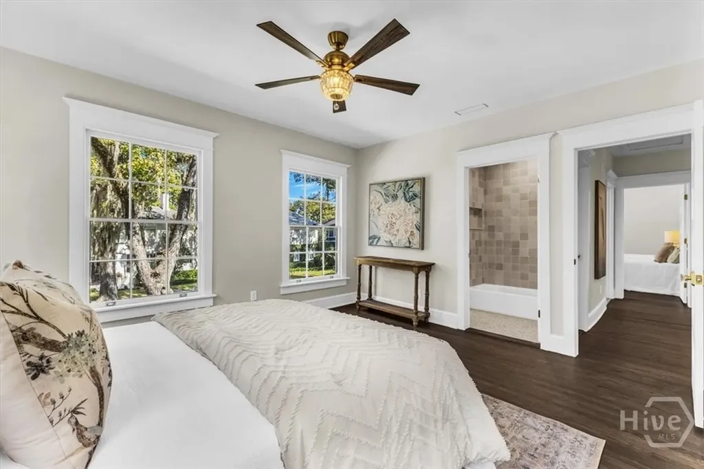 317 E 45th Street Savannah GA 31405