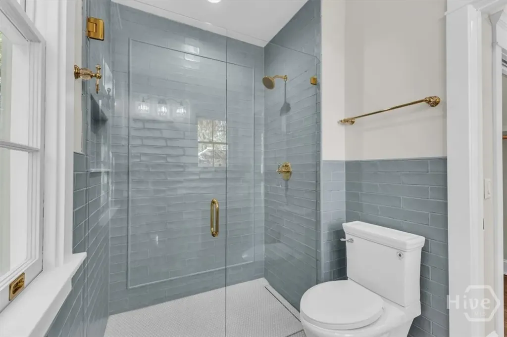 317 E 45th Street Savannah GA 31405