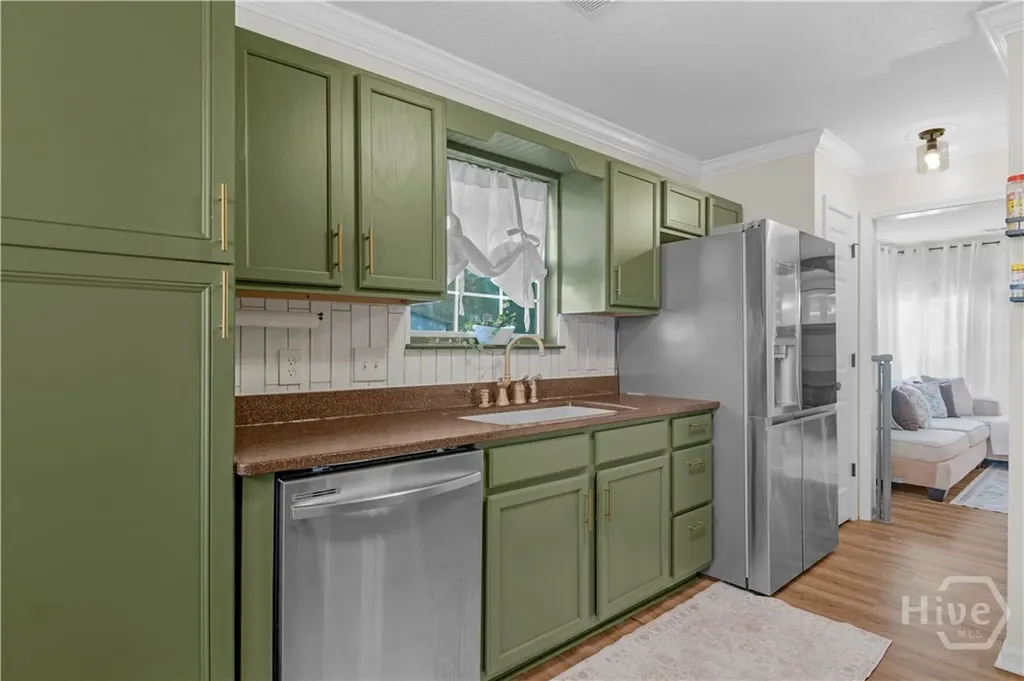 413 Auburn Road Glennville GA 30427