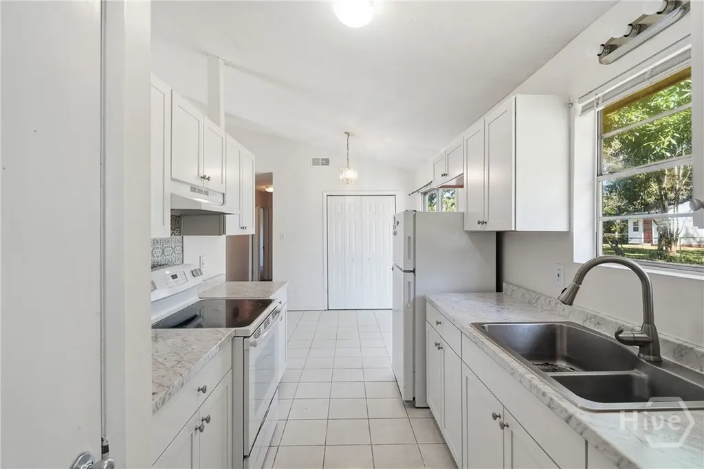 234 Holiday Drive Savannah GA 31419