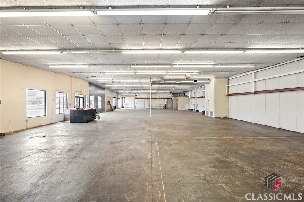 4250 Atlanta Highway Bogart GA 30606