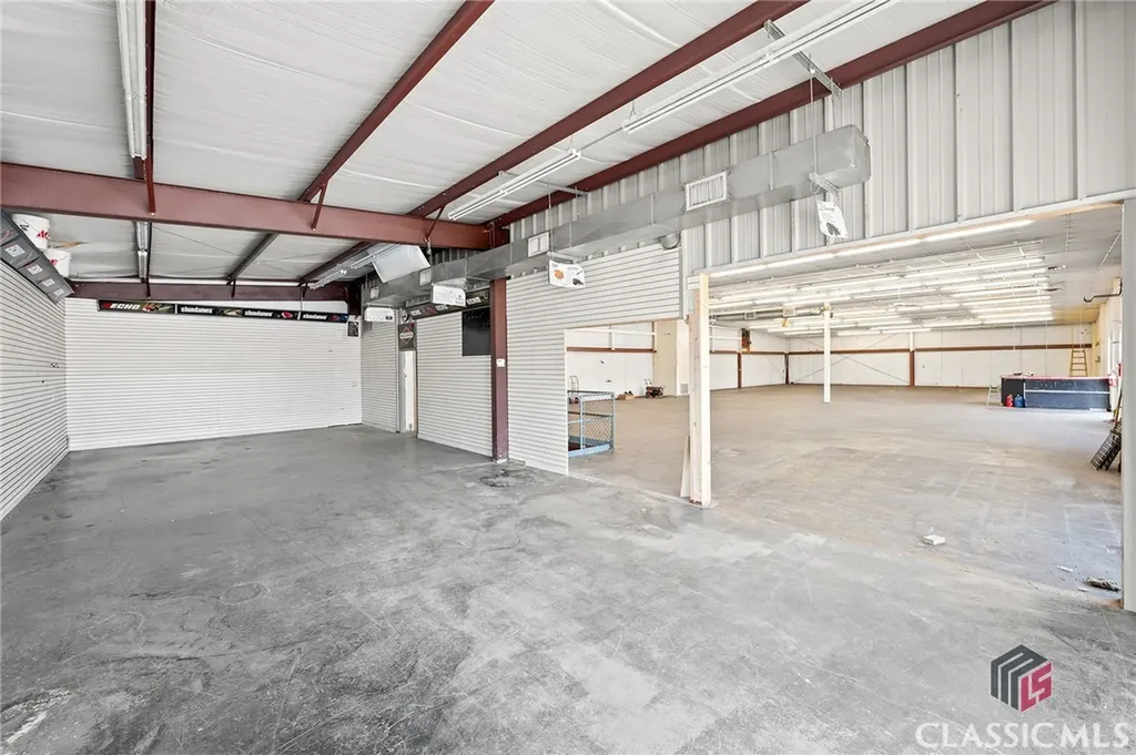 4250 Atlanta Highway Bogart GA 30606