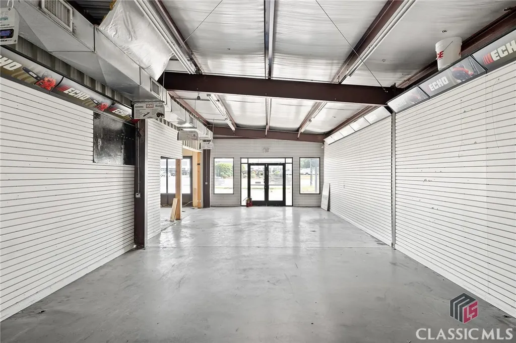 4250 Atlanta Highway Bogart GA 30606