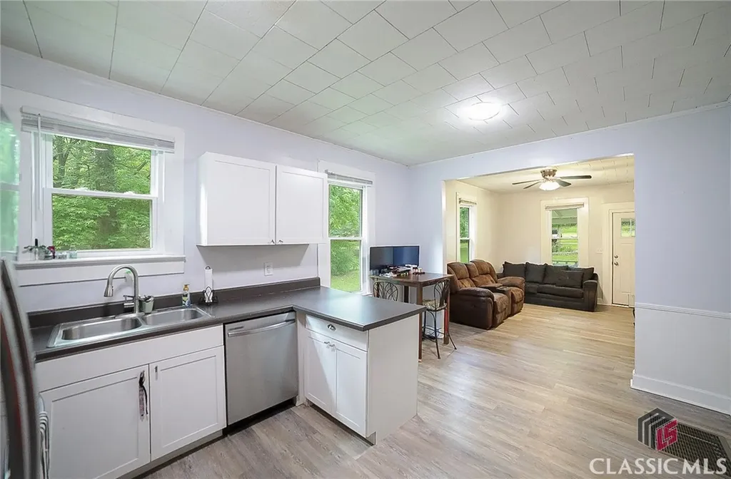 430 Sherwood Circle Danielsville GA 30633