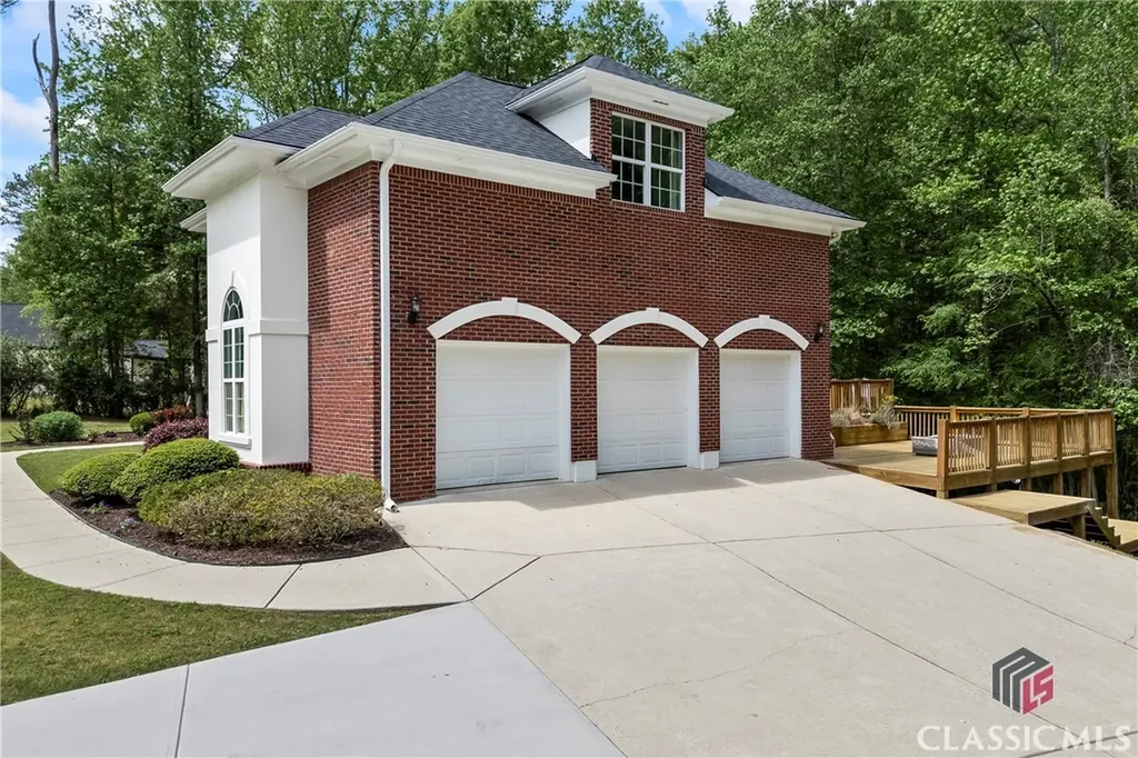 139 Thornhill Circle Athens GA 30607