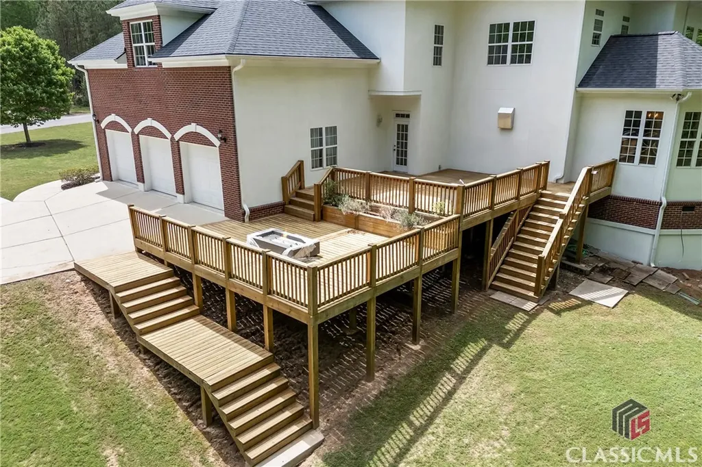 139 Thornhill Circle Athens GA 30607