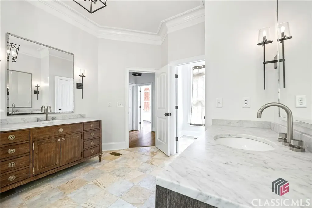 139 Thornhill Circle Athens GA 30607