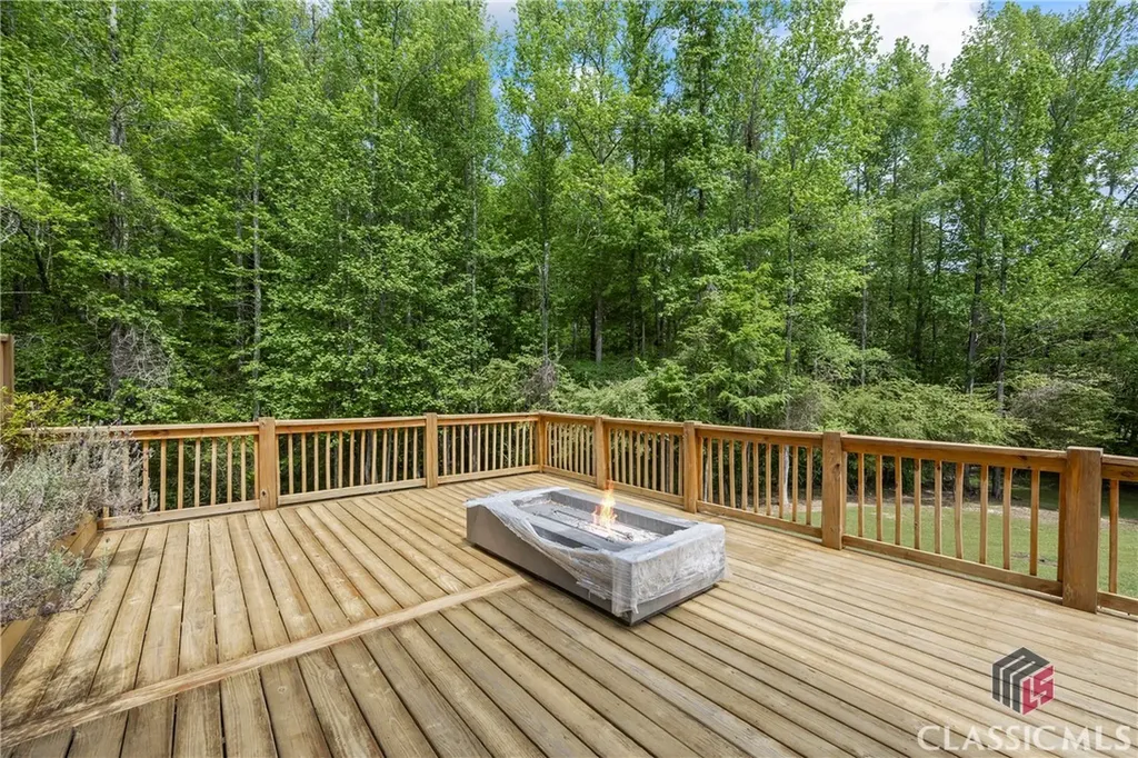 139 Thornhill Circle Athens GA 30607